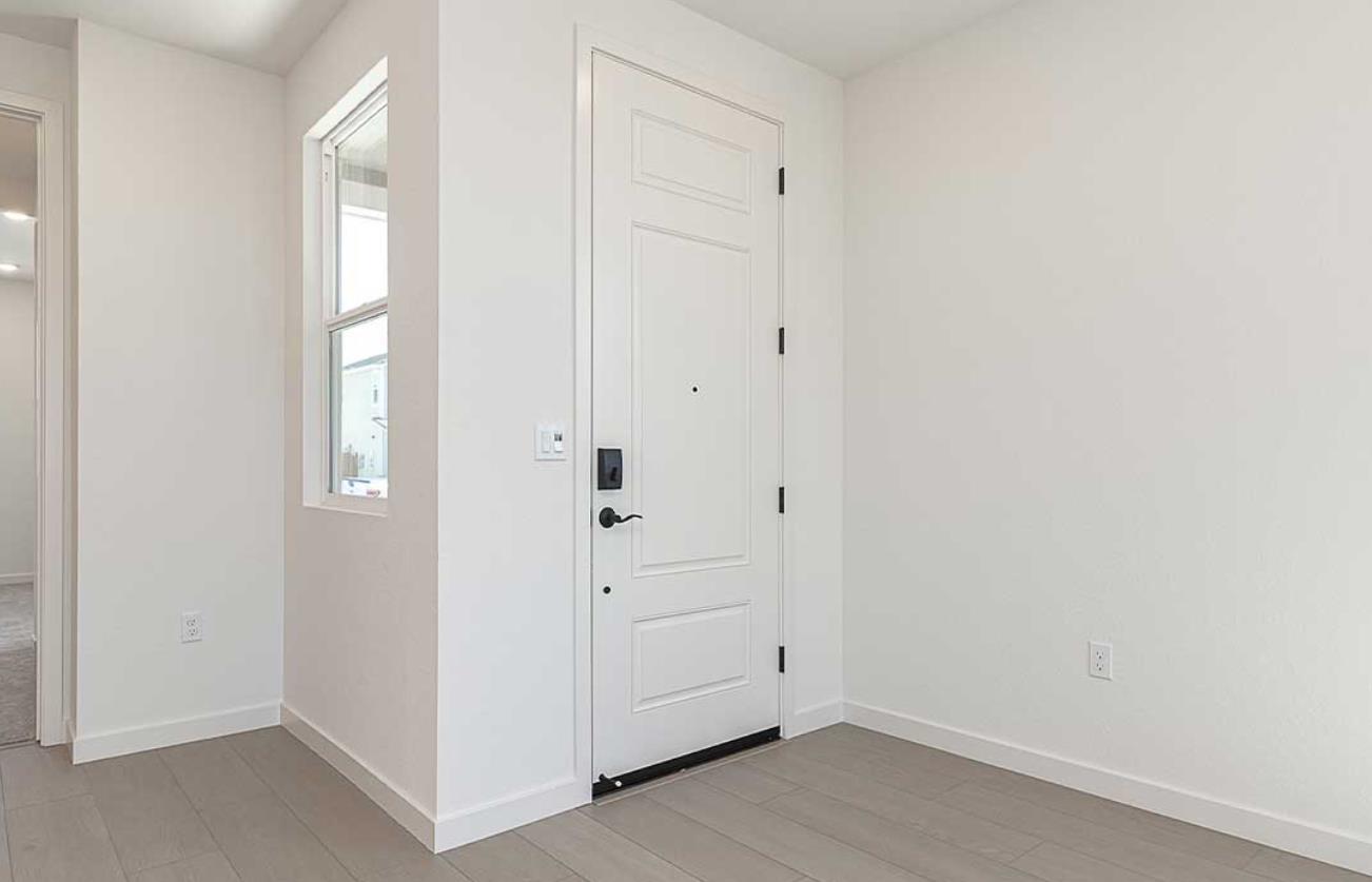 Detail Gallery Image 3 of 25 For 3088 Benetti St, Lathrop,  CA 95330 - 4 Beds | 3/1 Baths