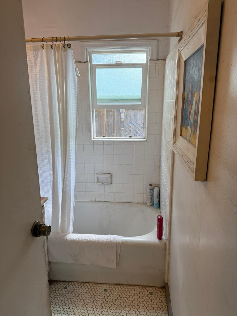 Detail Gallery Image 14 of 17 For 65 Buena Vista St, Salinas,  CA 93901 - – Beds | – Baths