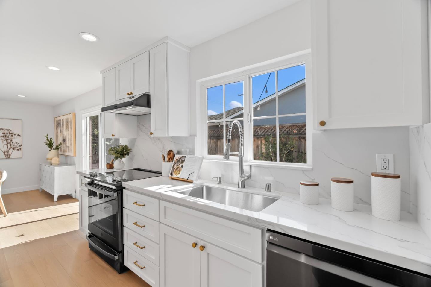 Detail Gallery Image 18 of 42 For 3389 Creighton Pl, Santa Clara,  CA 95051 - 3 Beds | 2 Baths