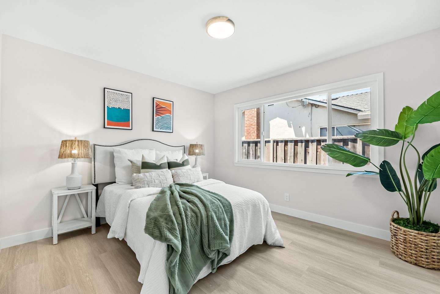 Detail Gallery Image 16 of 38 For 1260 Heatherstone Way, Sunnyvale,  CA 94087 - 3 Beds | 2 Baths