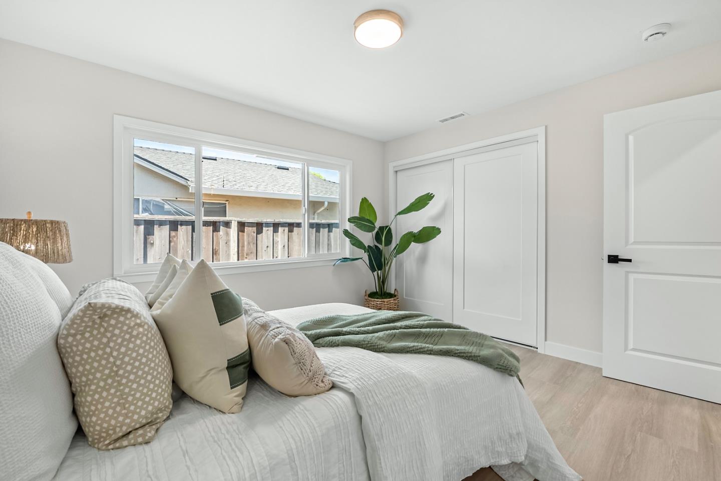 Detail Gallery Image 17 of 38 For 1260 Heatherstone Way, Sunnyvale,  CA 94087 - 3 Beds | 2 Baths