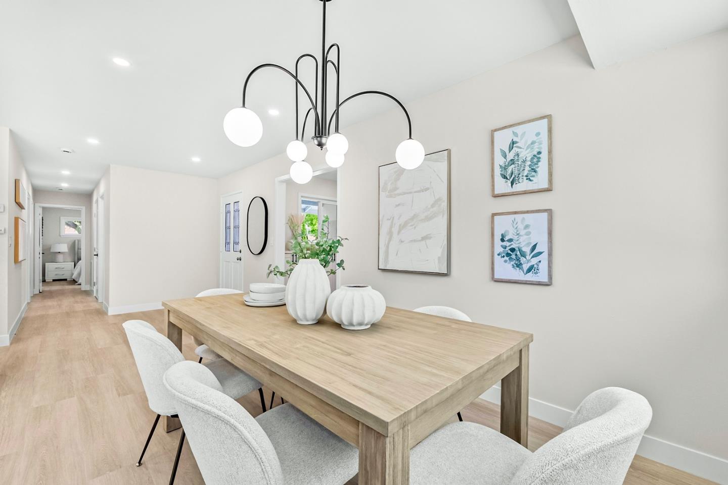 Detail Gallery Image 3 of 38 For 1260 Heatherstone Way, Sunnyvale,  CA 94087 - 3 Beds | 2 Baths