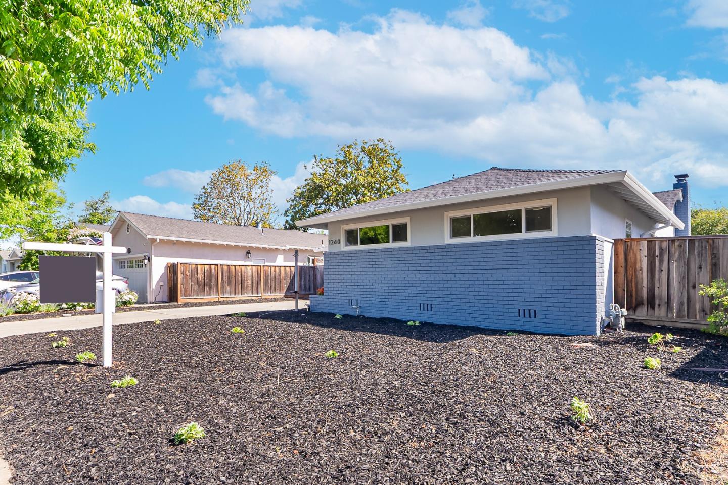 Detail Gallery Image 33 of 38 For 1260 Heatherstone Way, Sunnyvale,  CA 94087 - 3 Beds | 2 Baths