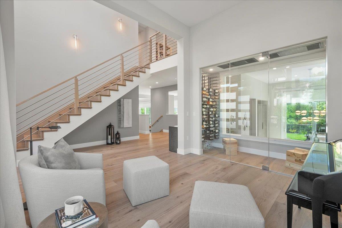 Detail Gallery Image 13 of 73 For 115 Wika Ranch Ct, Redwood City,  CA 94062 - 5 Beds | 4/1 Baths