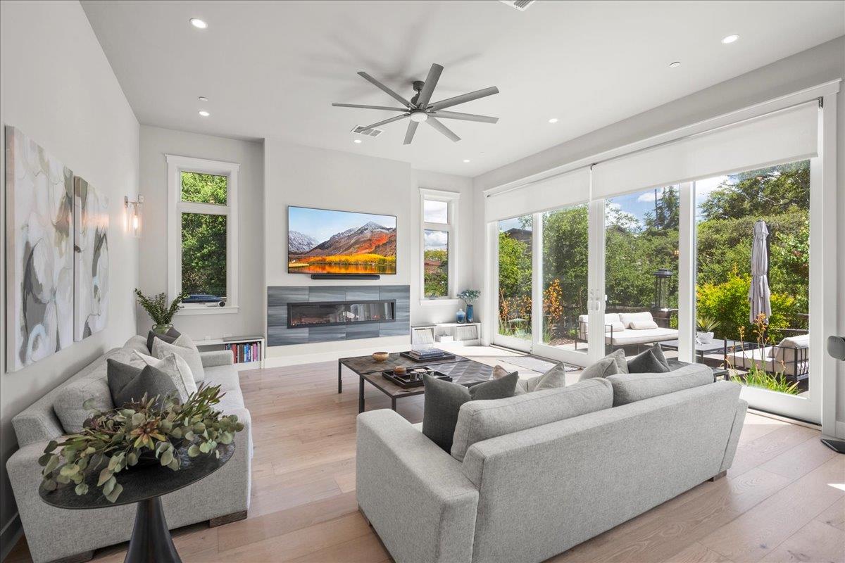 Detail Gallery Image 17 of 73 For 115 Wika Ranch Ct, Redwood City,  CA 94062 - 5 Beds | 4/1 Baths