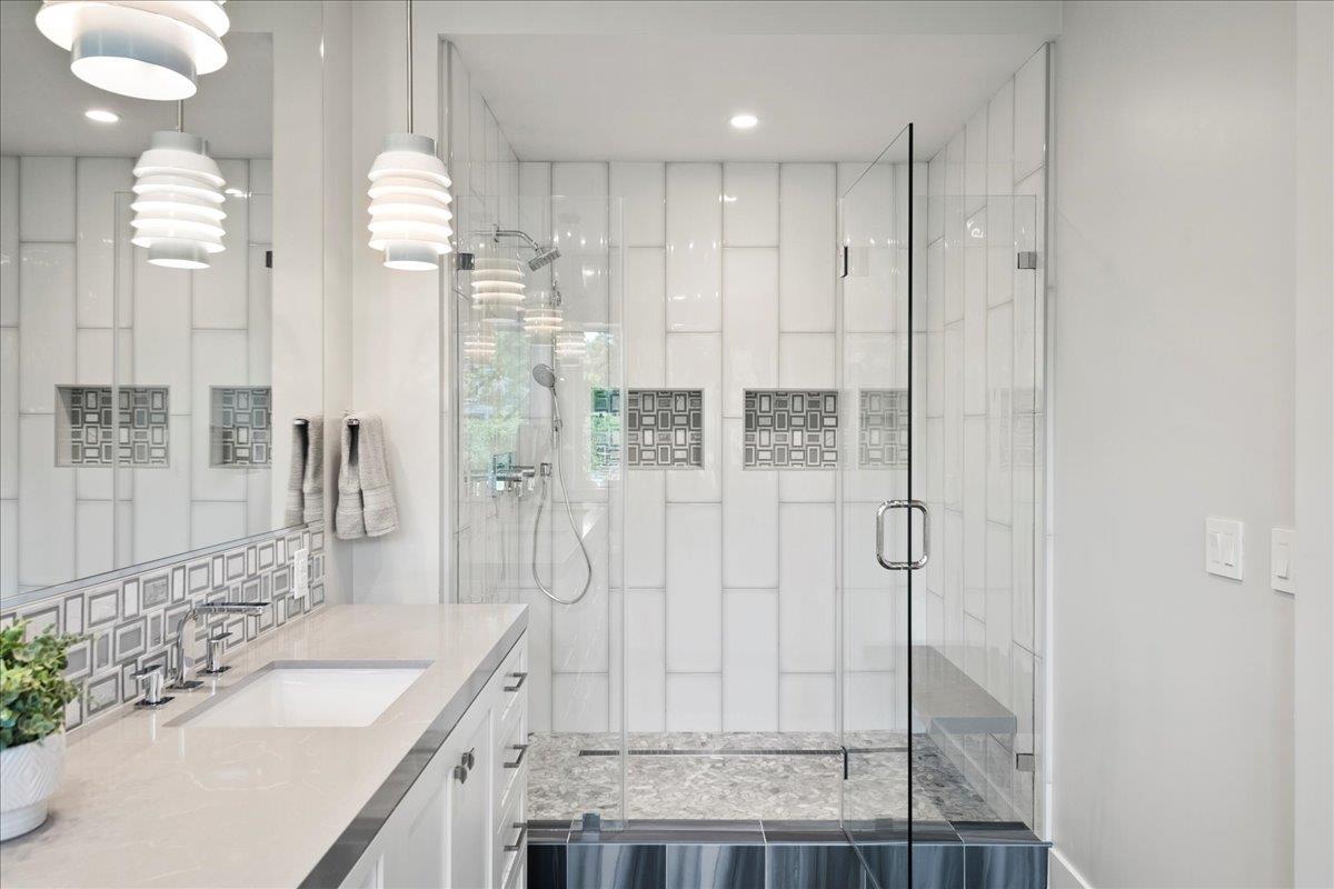Detail Gallery Image 41 of 73 For 115 Wika Ranch Ct, Redwood City,  CA 94062 - 5 Beds | 4/1 Baths