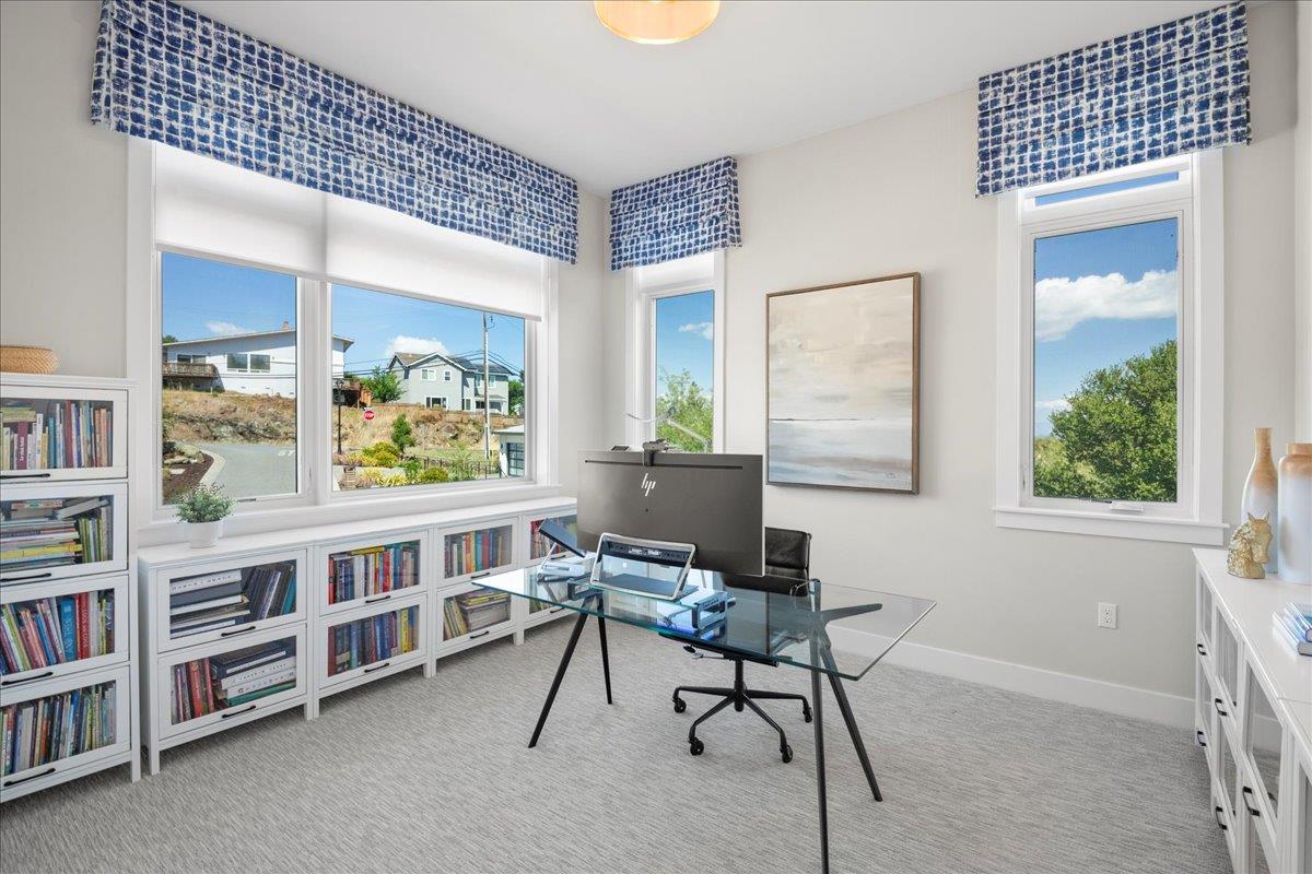 Detail Gallery Image 42 of 73 For 115 Wika Ranch Ct, Redwood City,  CA 94062 - 5 Beds | 4/1 Baths