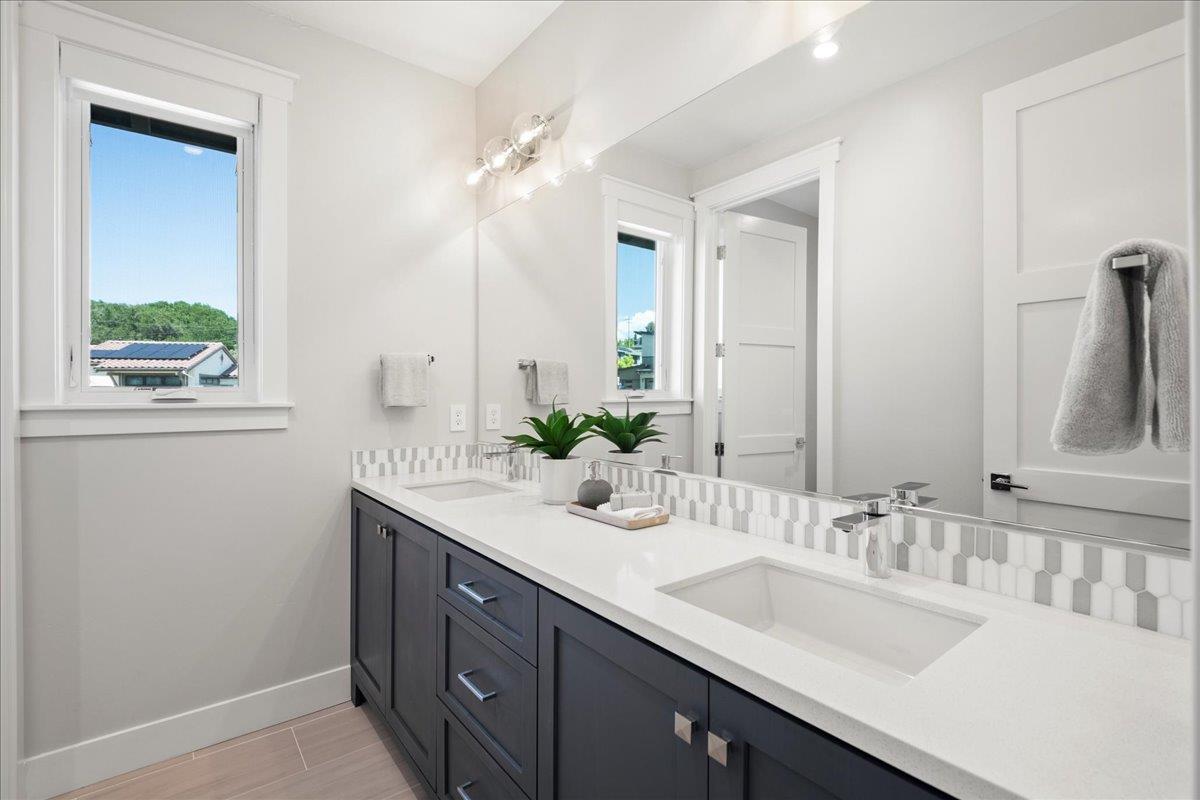 Detail Gallery Image 44 of 73 For 115 Wika Ranch Ct, Redwood City,  CA 94062 - 5 Beds | 4/1 Baths
