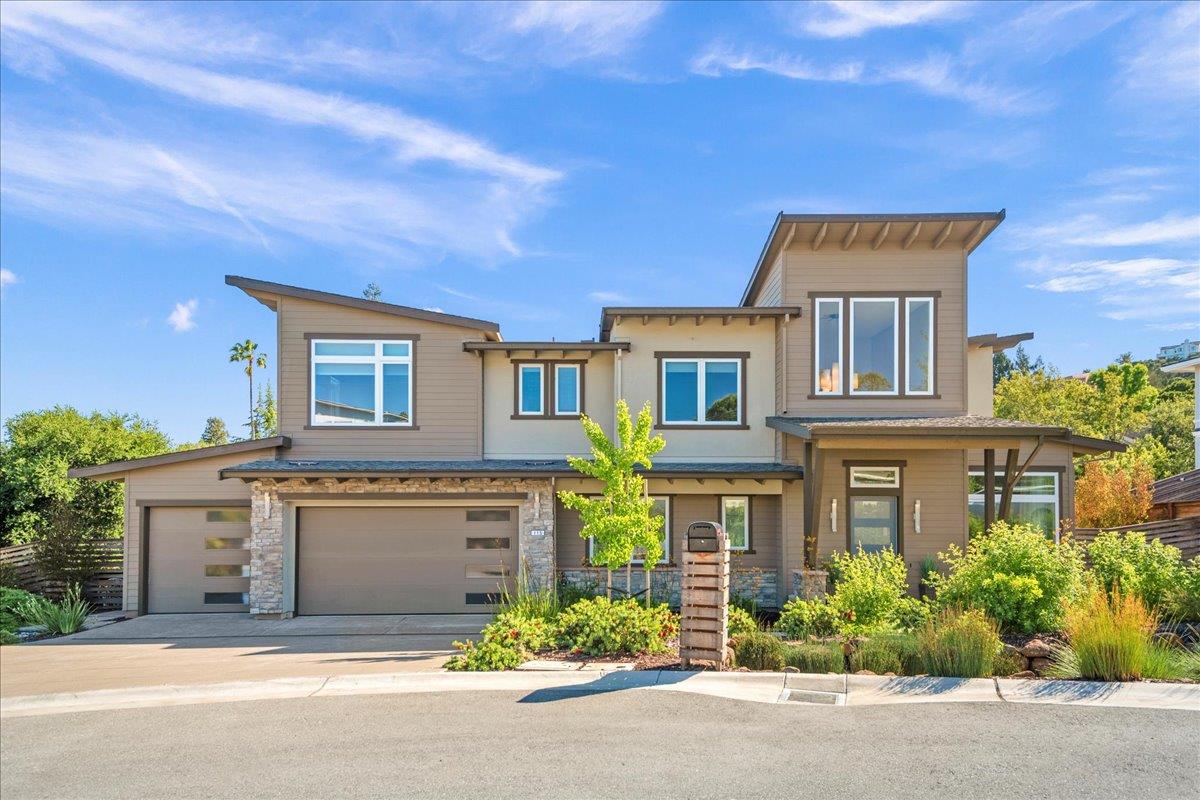 Detail Gallery Image 5 of 73 For 115 Wika Ranch Ct, Redwood City,  CA 94062 - 5 Beds | 4/1 Baths