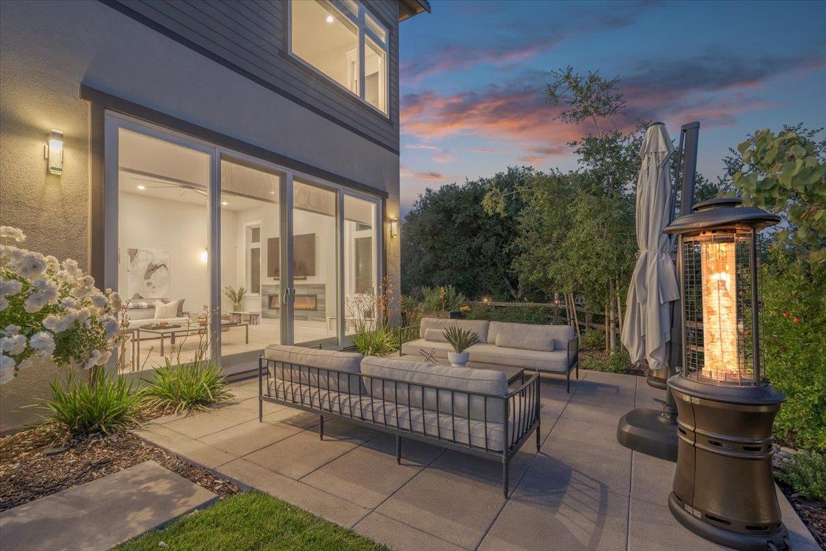 Detail Gallery Image 50 of 73 For 115 Wika Ranch Ct, Redwood City,  CA 94062 - 5 Beds | 4/1 Baths