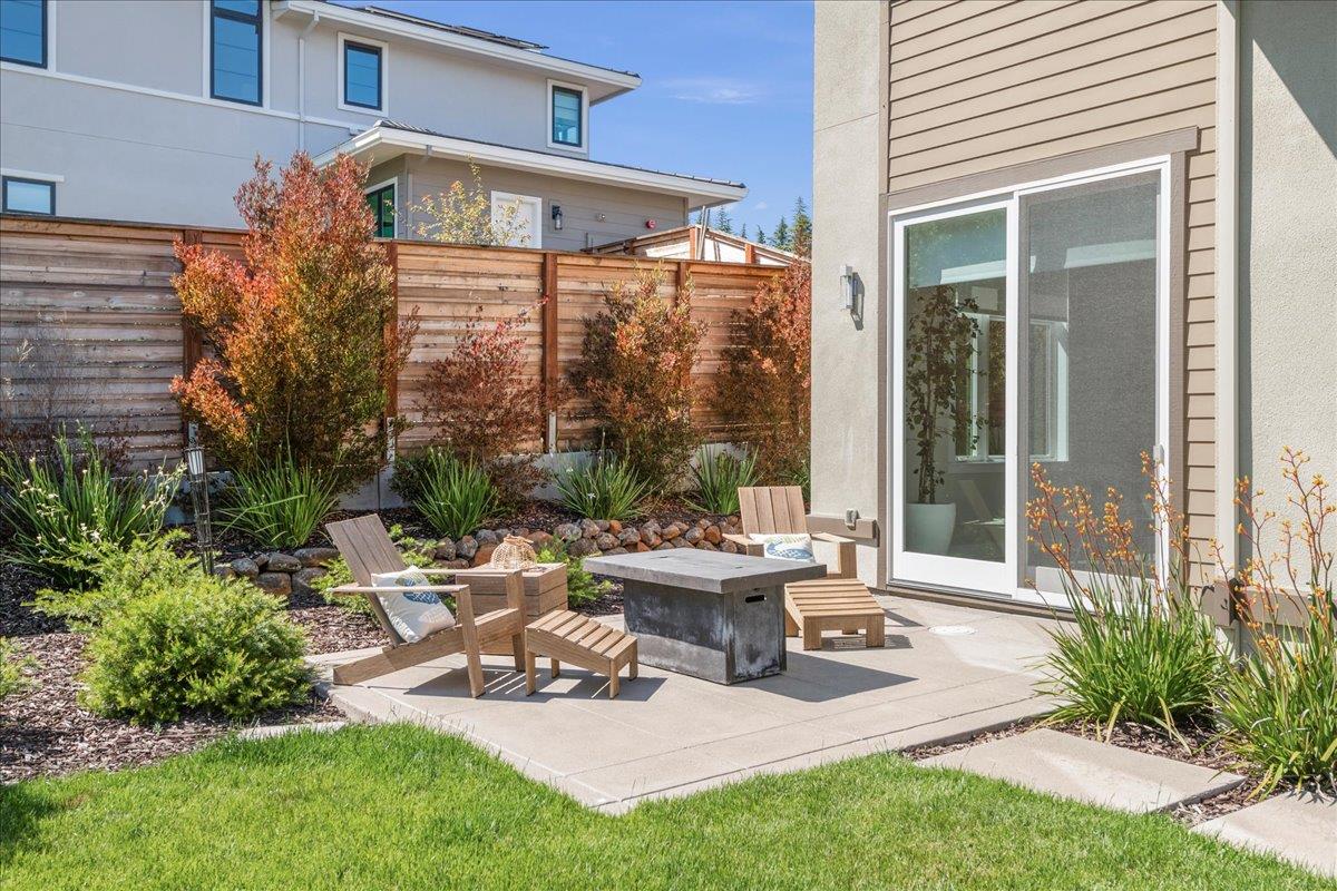 Detail Gallery Image 55 of 73 For 115 Wika Ranch Ct, Redwood City,  CA 94062 - 5 Beds | 4/1 Baths