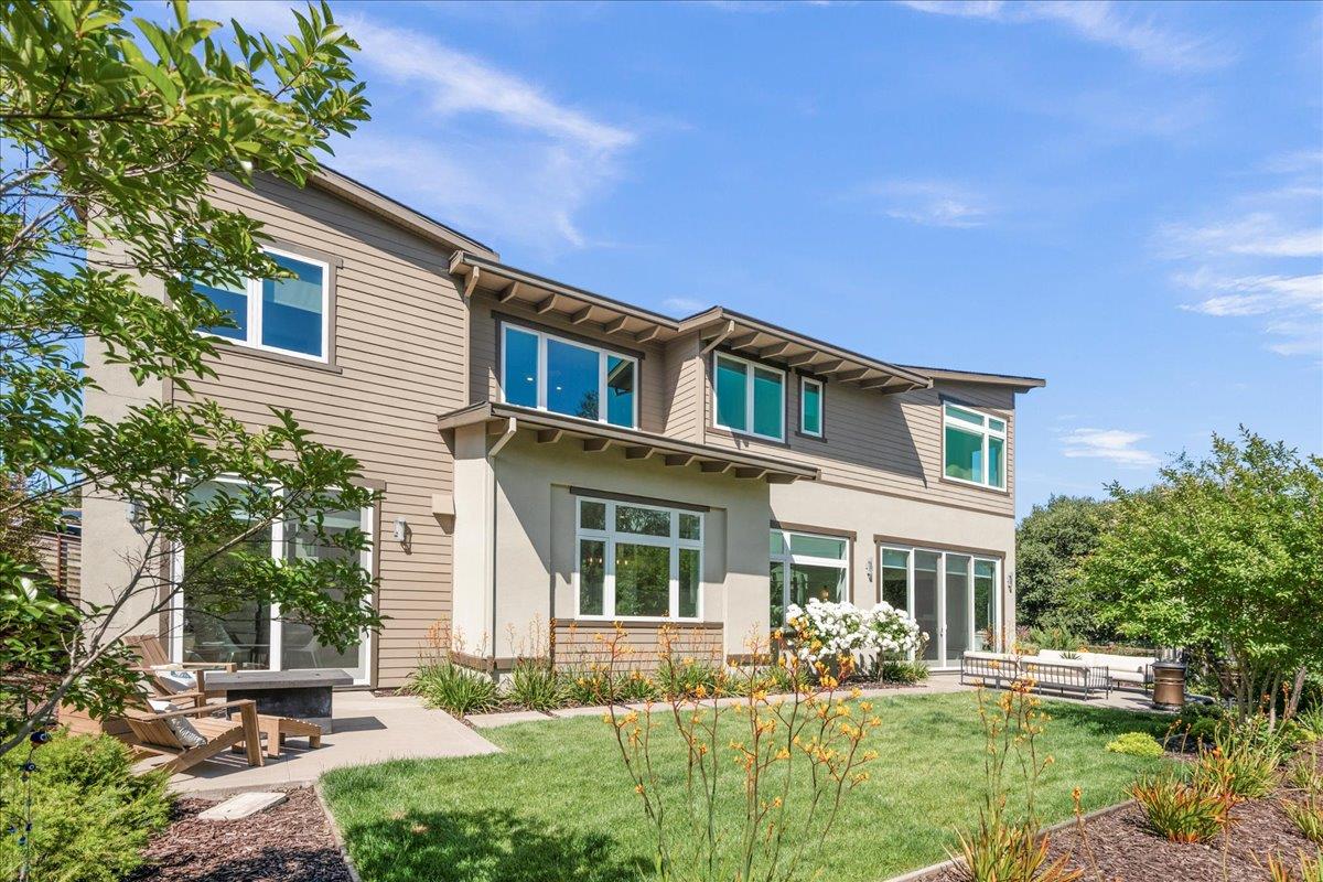 Detail Gallery Image 59 of 73 For 115 Wika Ranch Ct, Redwood City,  CA 94062 - 5 Beds | 4/1 Baths