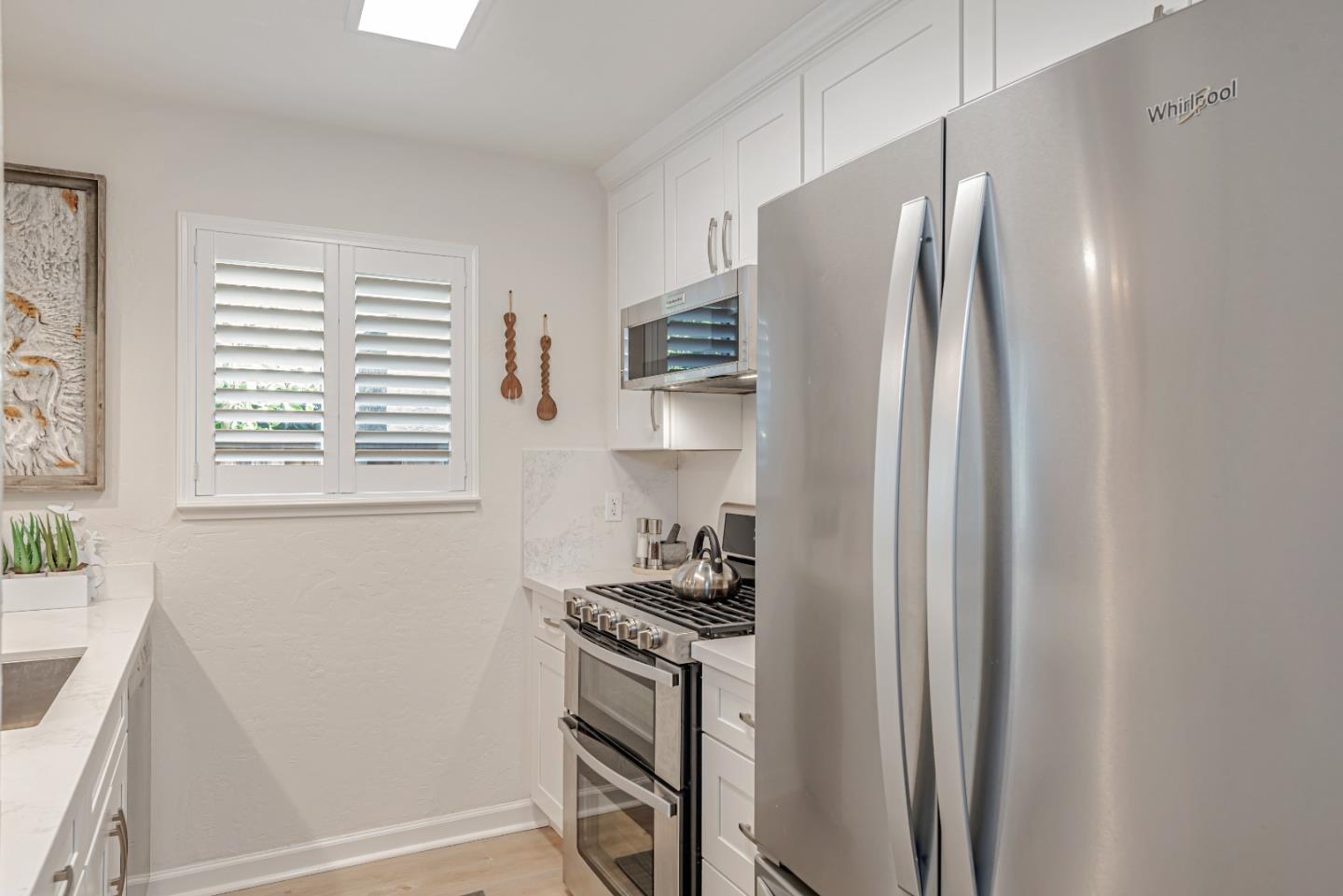 Detail Gallery Image 15 of 42 For 3470 Lapridge Ln, San Jose,  CA 95124 - 3 Beds | 2 Baths
