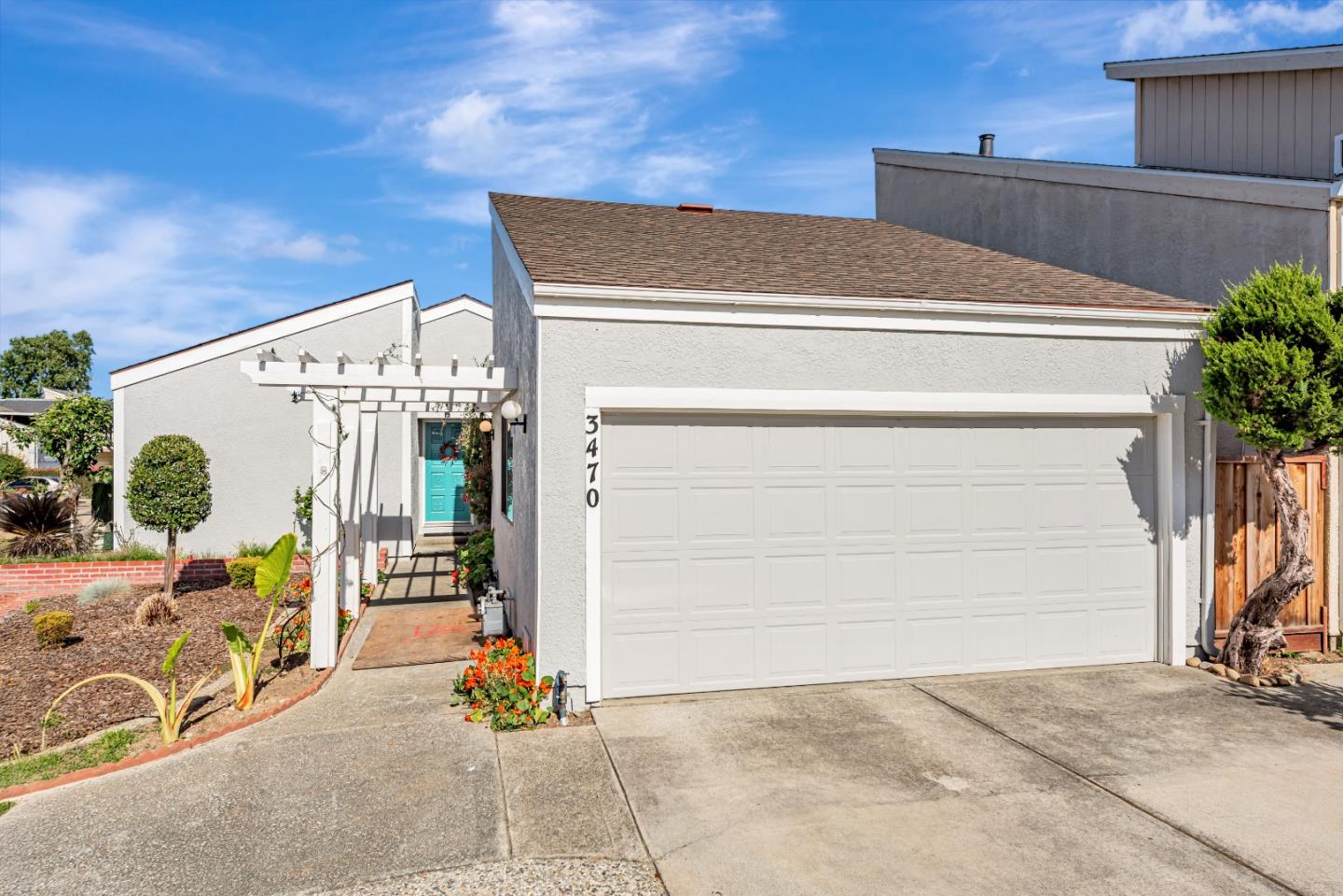 Detail Gallery Image 2 of 42 For 3470 Lapridge Ln, San Jose,  CA 95124 - 3 Beds | 2 Baths