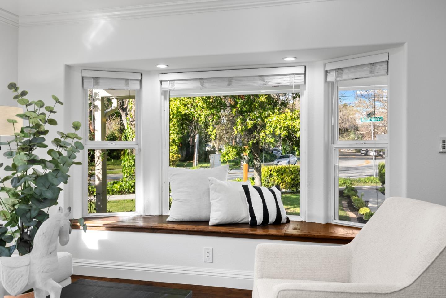 Detail Gallery Image 15 of 41 For 1425 Walnut Grove Ave, San Jose,  CA 95126 - 3 Beds | 2 Baths