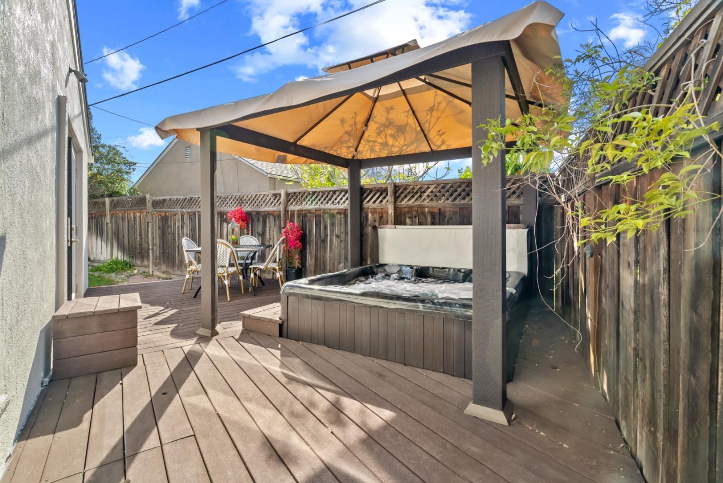 Detail Gallery Image 30 of 41 For 1425 Walnut Grove Ave, San Jose,  CA 95126 - 3 Beds | 2 Baths