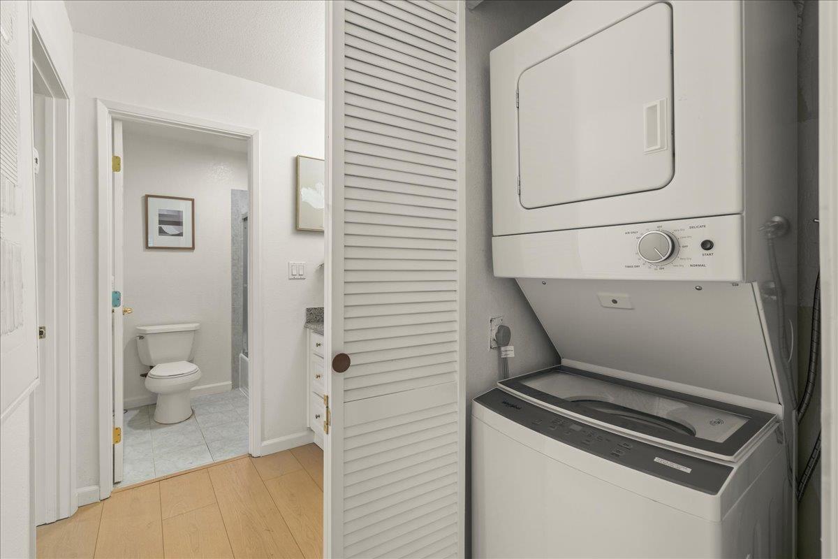 Detail Gallery Image 13 of 22 For 1031 Crestview Dr #101,  Mountain View,  CA 94040 - 1 Beds | 1 Baths