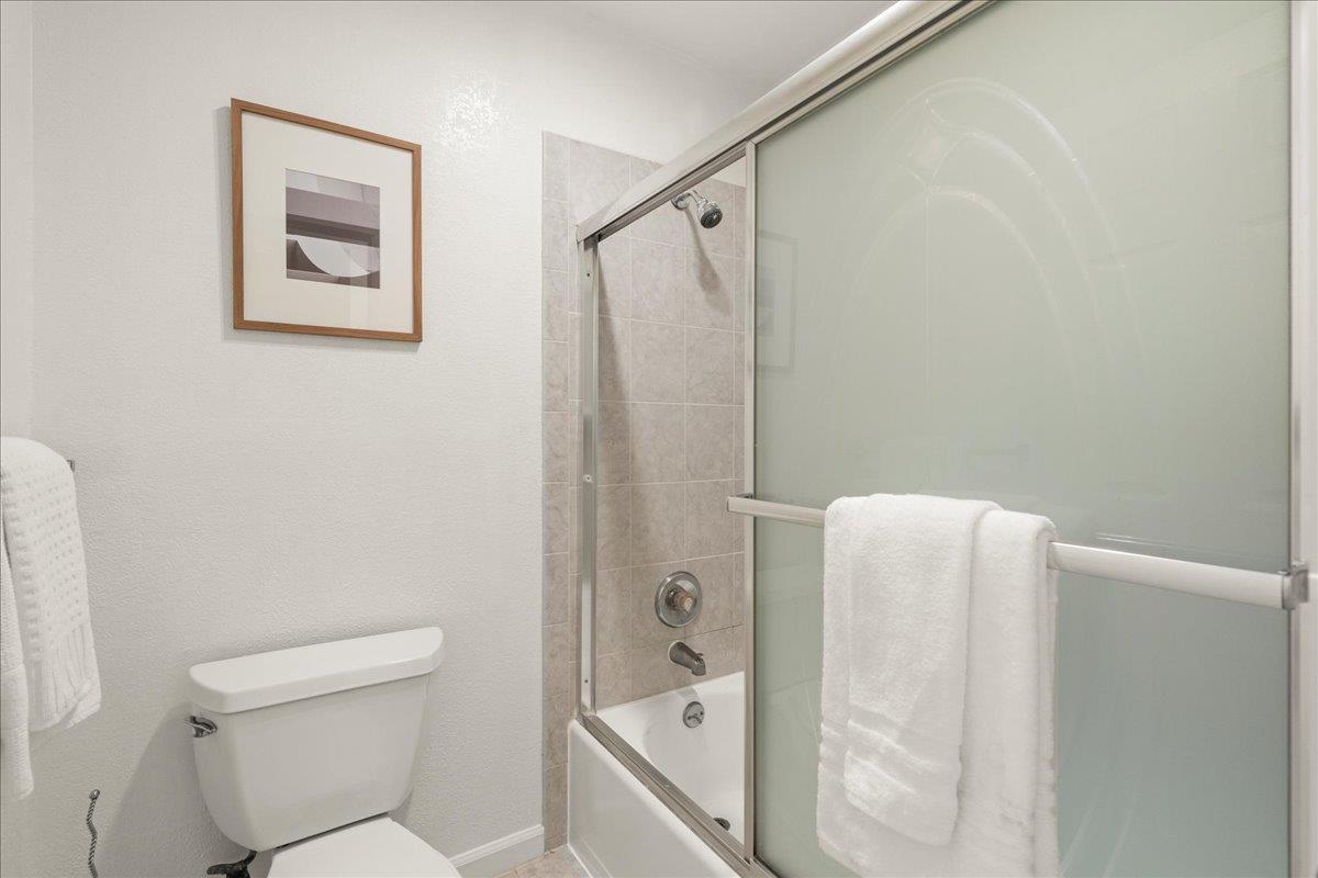 Detail Gallery Image 16 of 22 For 1031 Crestview Dr #101,  Mountain View,  CA 94040 - 1 Beds | 1 Baths