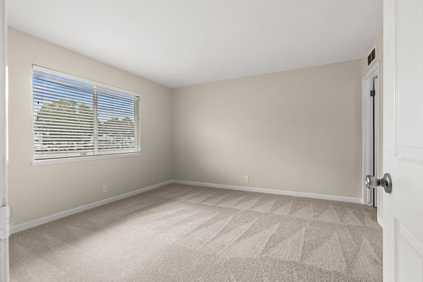 Detail Gallery Image 18 of 22 For 111 N San Tomas Aquino Rd, Campbell,  CA 95008 - 3 Beds | 2 Baths
