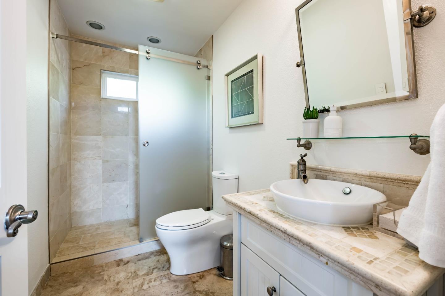 Detail Gallery Image 14 of 24 For 638 Mountain View Ave, Mountain View,  CA 94041 - 4 Beds | 3 Baths
