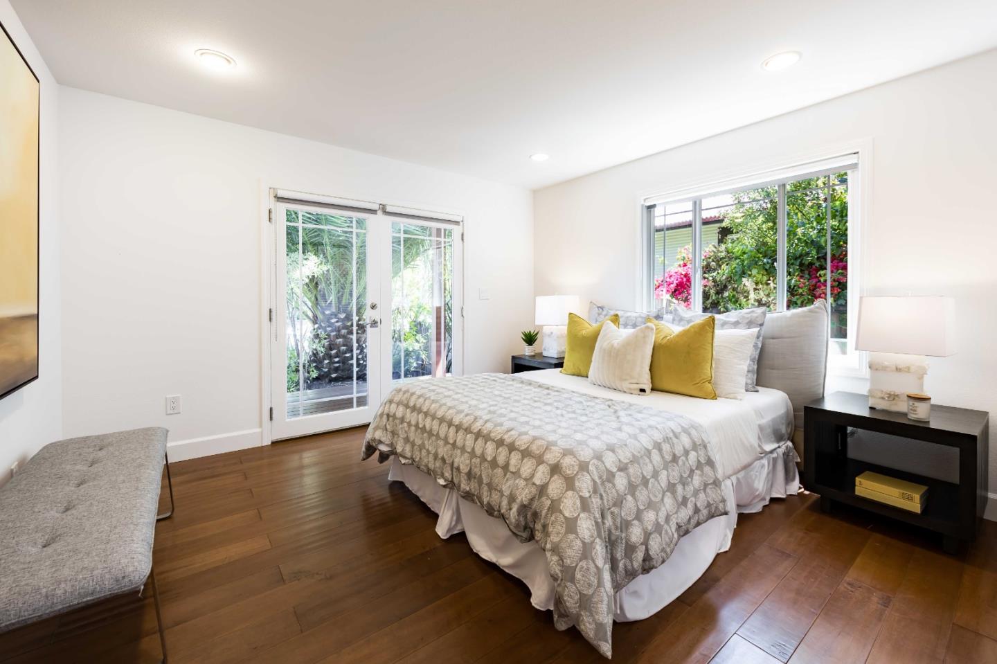 Detail Gallery Image 15 of 24 For 638 Mountain View Ave, Mountain View,  CA 94041 - 4 Beds | 3 Baths