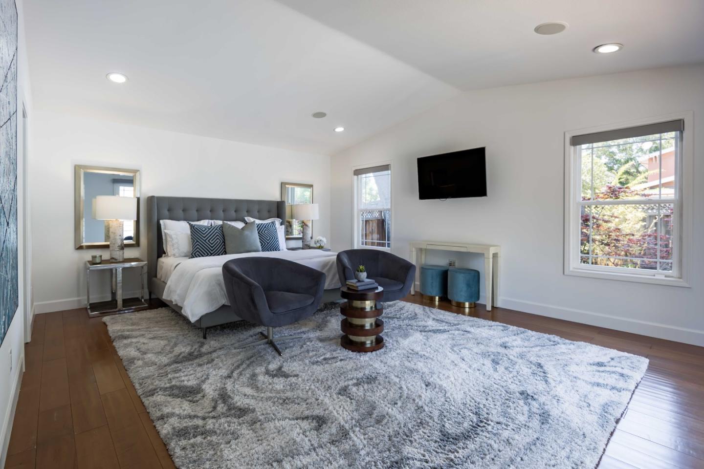 Detail Gallery Image 7 of 24 For 638 Mountain View Ave, Mountain View,  CA 94041 - 4 Beds | 3 Baths