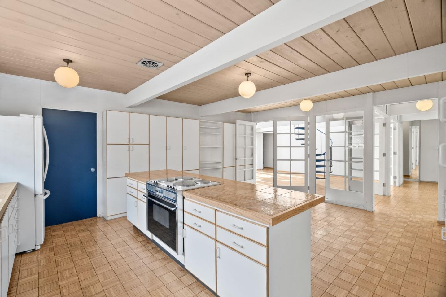 Detail Gallery Image 16 of 41 For 1736 Frobisher Way, San Jose,  CA 95124 - 4 Beds | 2 Baths