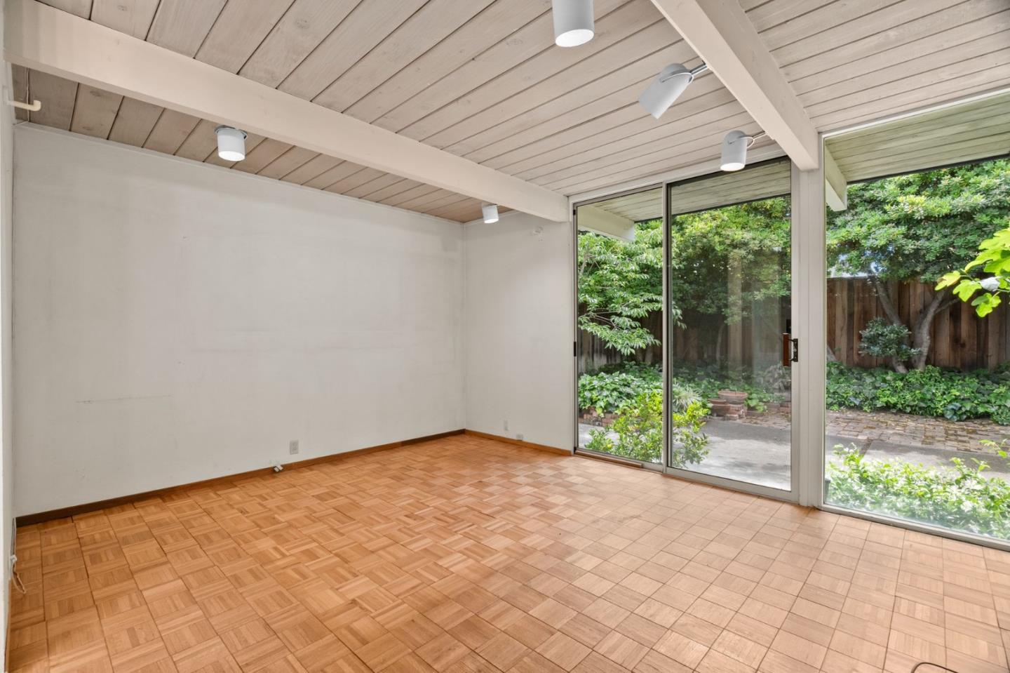 Detail Gallery Image 22 of 41 For 1736 Frobisher Way, San Jose,  CA 95124 - 4 Beds | 2 Baths