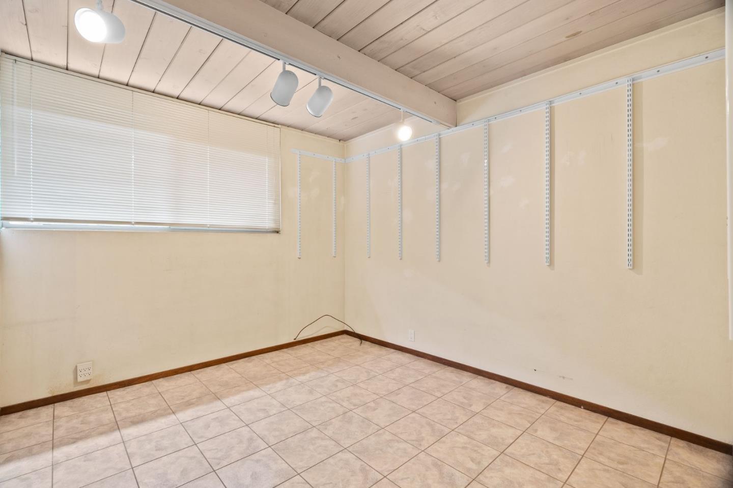 Detail Gallery Image 28 of 41 For 1736 Frobisher Way, San Jose,  CA 95124 - 4 Beds | 2 Baths