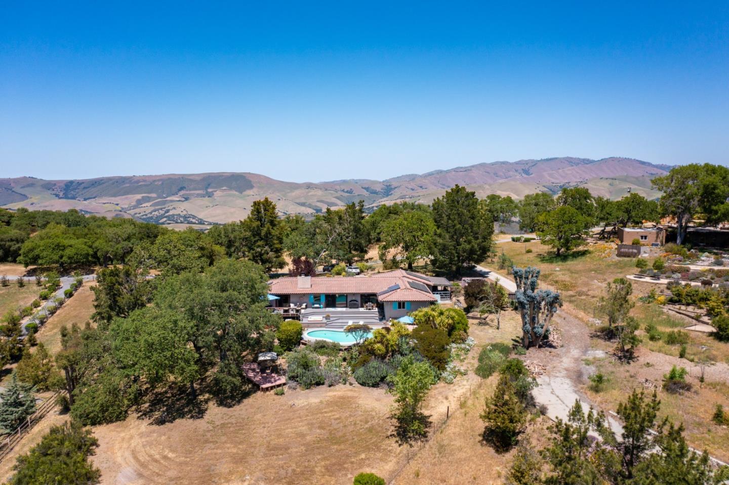 Detail Gallery Image 25 of 28 For 34998 Sky Ranch Rd, Carmel Valley,  CA 93924 - 4 Beds | 2 Baths