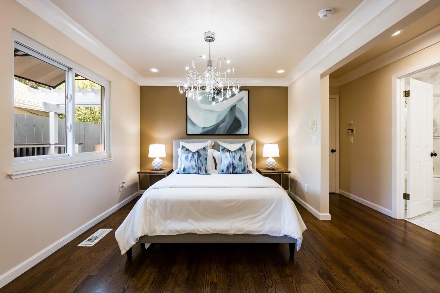 Detail Gallery Image 16 of 34 For 590 Military Way, Palo Alto,  CA 94306 - 4 Beds | 3/1 Baths