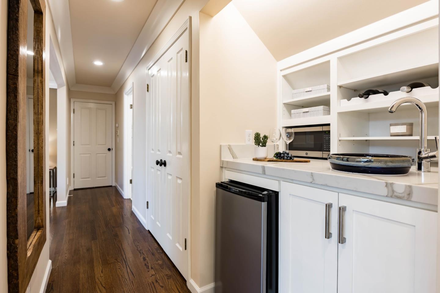 Detail Gallery Image 18 of 34 For 590 Military Way, Palo Alto,  CA 94306 - 4 Beds | 3/1 Baths