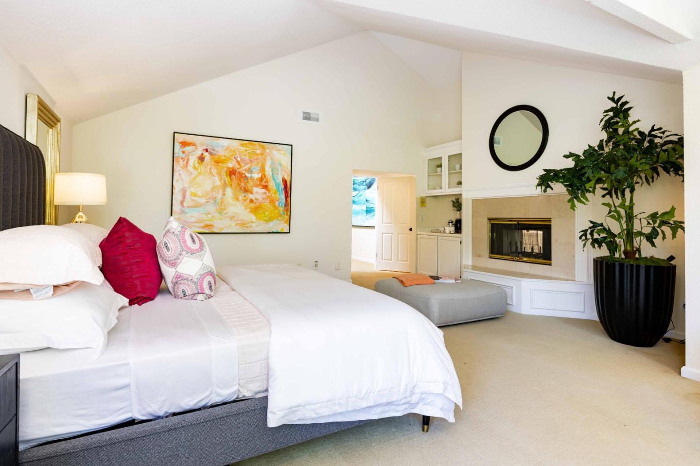 Detail Gallery Image 21 of 34 For 590 Military Way, Palo Alto,  CA 94306 - 4 Beds | 3/1 Baths