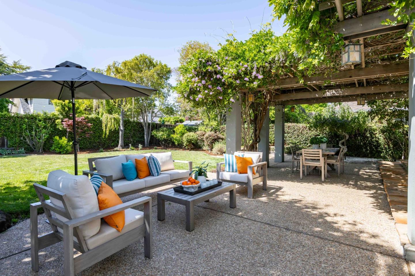 Detail Gallery Image 32 of 34 For 590 Military Way, Palo Alto,  CA 94306 - 4 Beds | 3/1 Baths