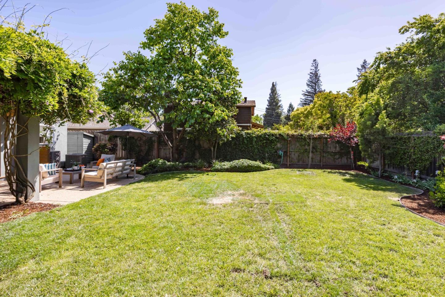Detail Gallery Image 34 of 34 For 590 Military Way, Palo Alto,  CA 94306 - 4 Beds | 3/1 Baths