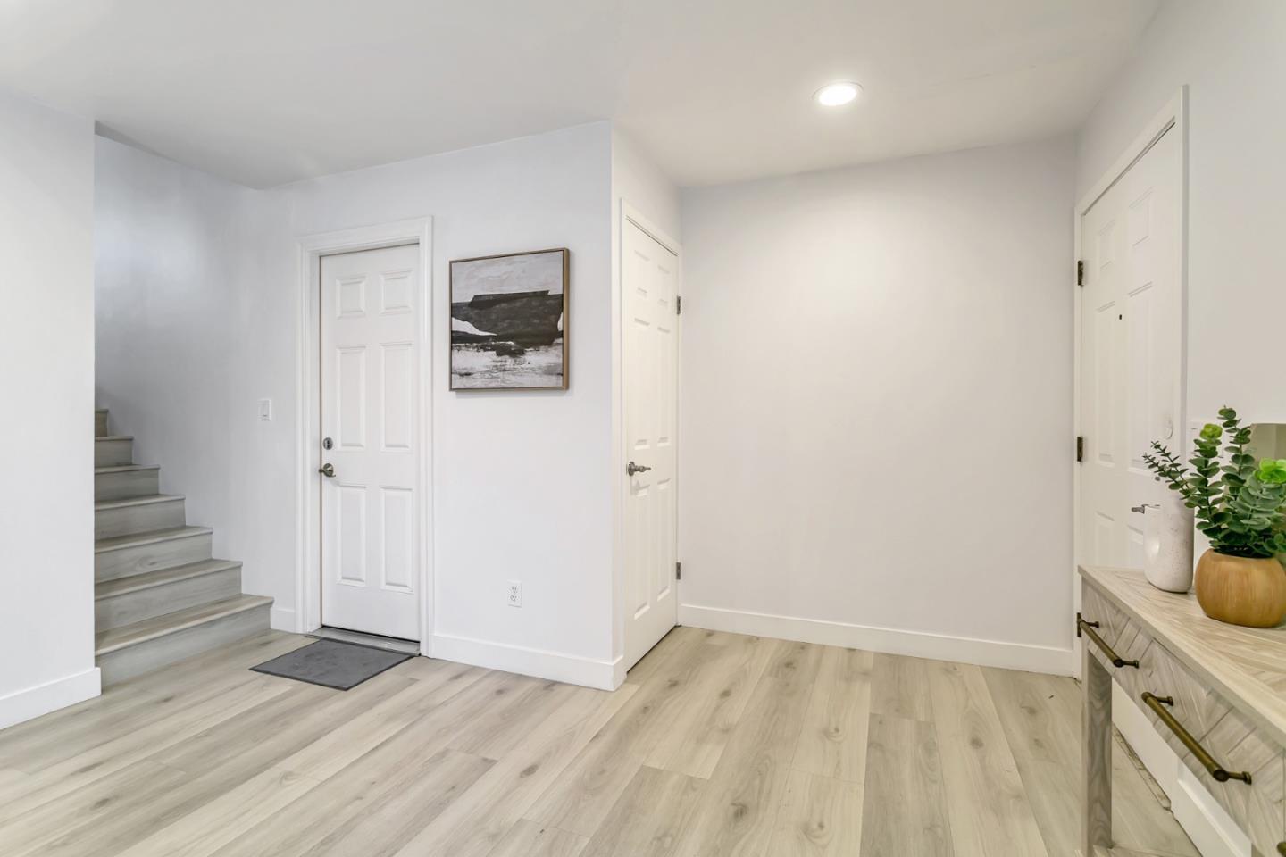Detail Gallery Image 5 of 19 For 826 S San Tomas Aquino Rd, Campbell,  CA 95008 - 3 Beds | 2 Baths