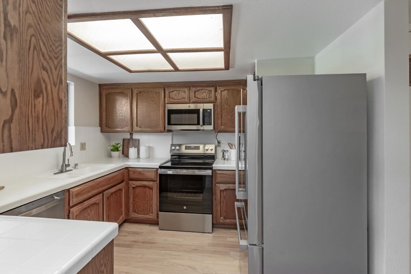 Detail Gallery Image 12 of 39 For 283 De Soto Dr, Los Gatos,  CA 95032 - 2 Beds | 2/1 Baths