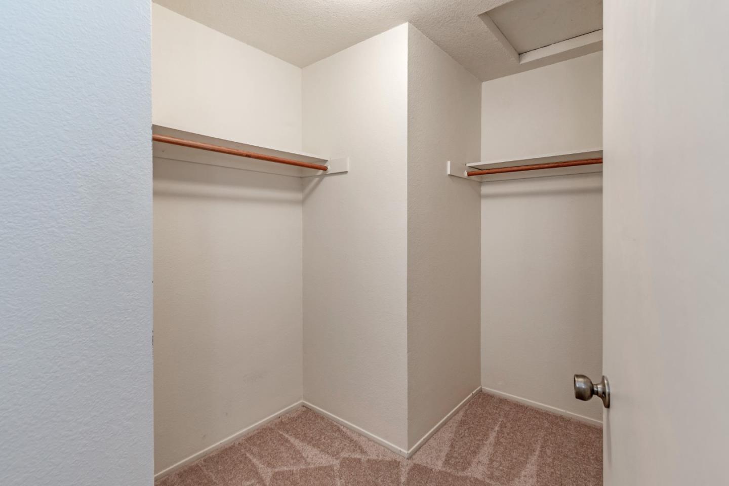 Detail Gallery Image 21 of 39 For 283 De Soto Dr, Los Gatos,  CA 95032 - 2 Beds | 2/1 Baths