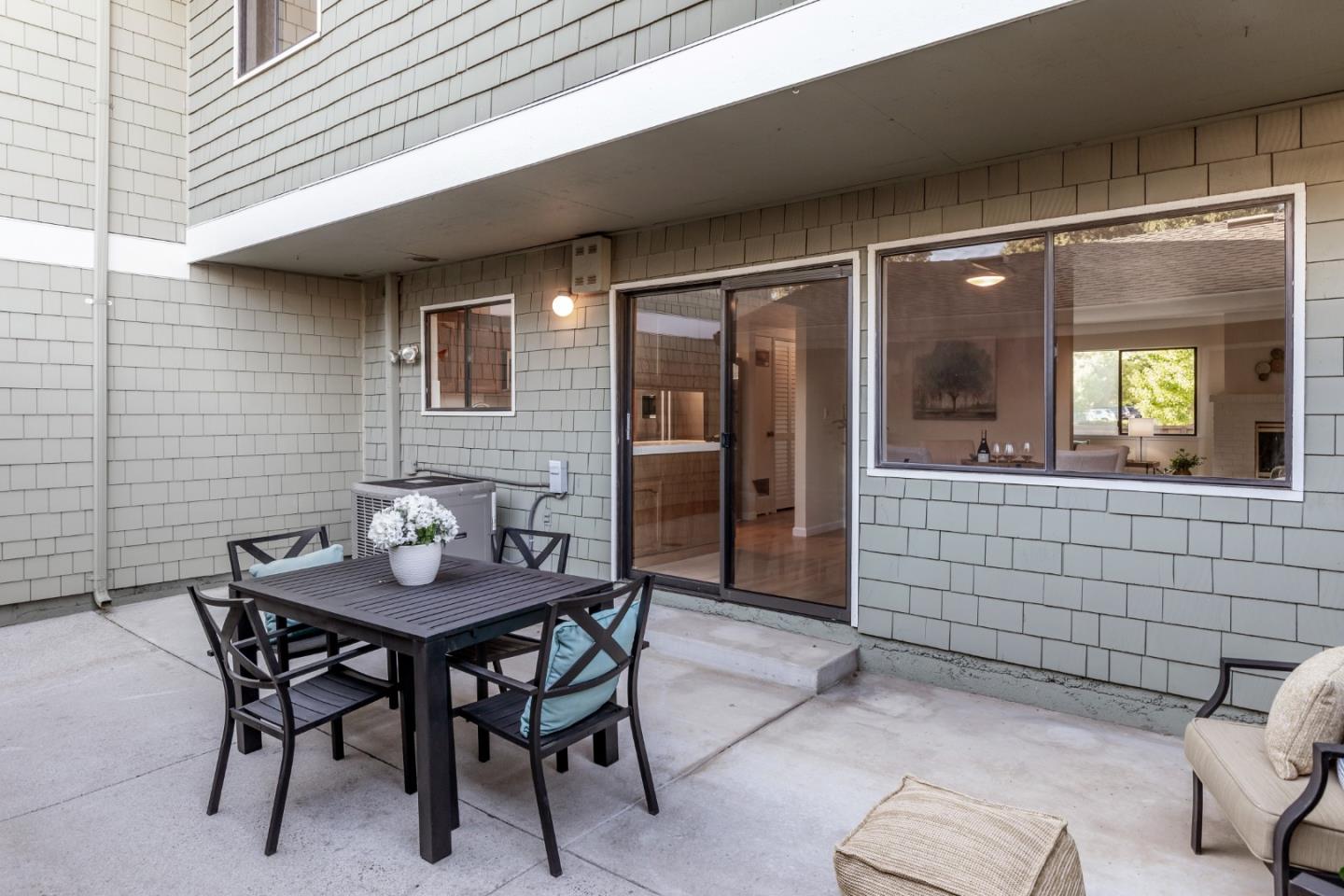 Detail Gallery Image 34 of 39 For 283 De Soto Dr, Los Gatos,  CA 95032 - 2 Beds | 2/1 Baths