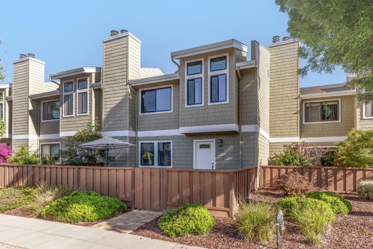 Detail Gallery Image 4 of 39 For 283 De Soto Dr, Los Gatos,  CA 95032 - 2 Beds | 2/1 Baths