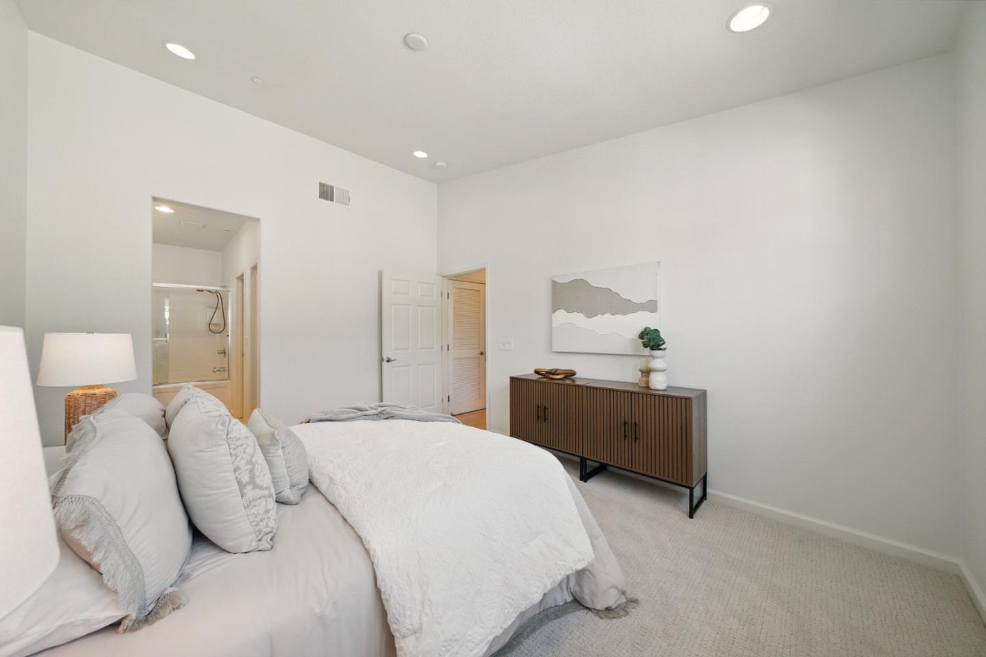 Detail Gallery Image 18 of 43 For 481 Tristania Ter, Sunnyvale,  CA 94086 - 2 Beds | 2 Baths