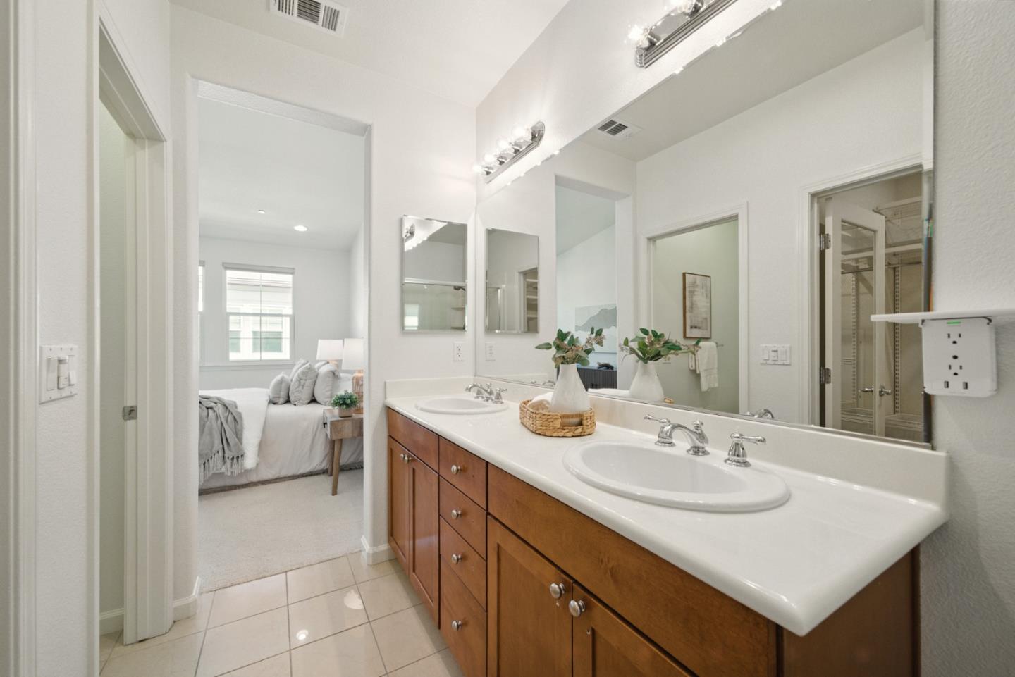 Detail Gallery Image 21 of 43 For 481 Tristania Ter, Sunnyvale,  CA 94086 - 2 Beds | 2 Baths