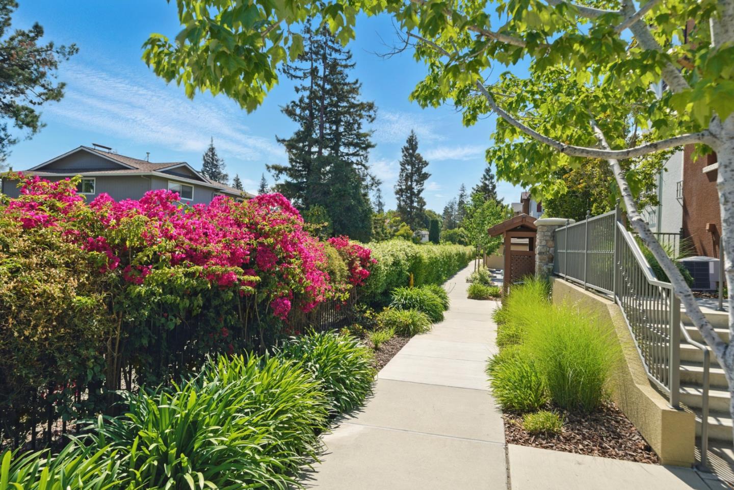 Detail Gallery Image 4 of 43 For 481 Tristania Ter, Sunnyvale,  CA 94086 - 2 Beds | 2 Baths