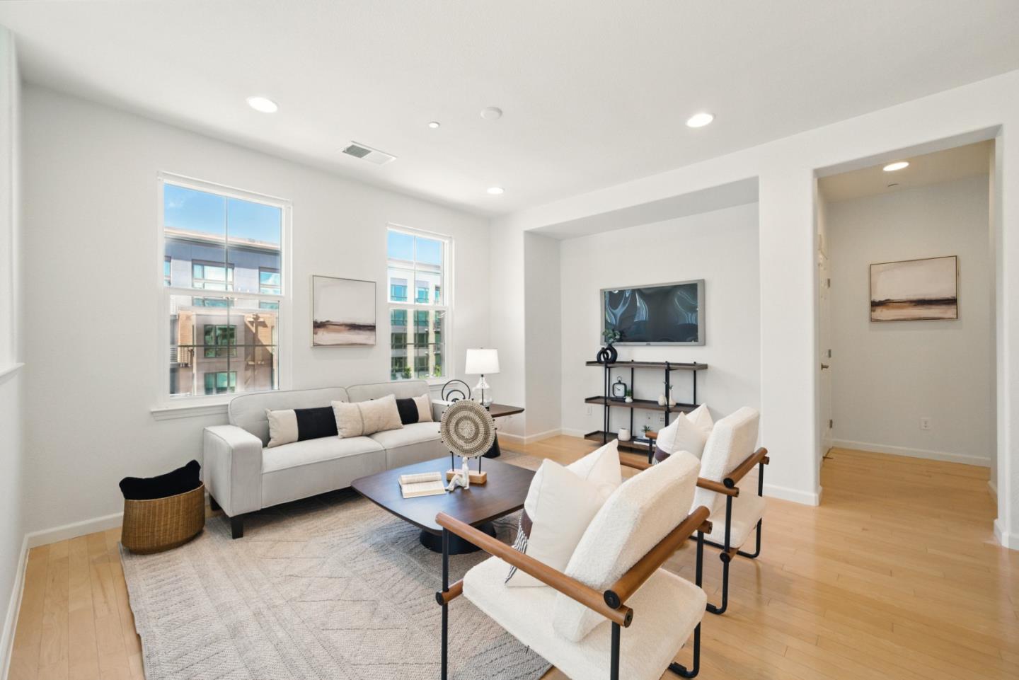 Detail Gallery Image 9 of 43 For 481 Tristania Ter, Sunnyvale,  CA 94086 - 2 Beds | 2 Baths
