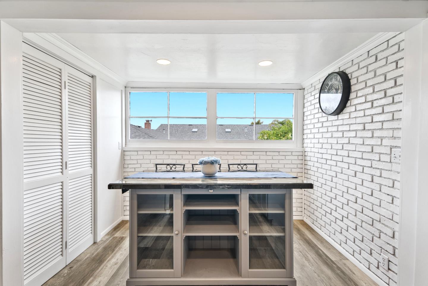 Detail Gallery Image 11 of 36 For 148 Mason St, Santa Cruz,  CA 95060 - 4 Beds | 2/1 Baths