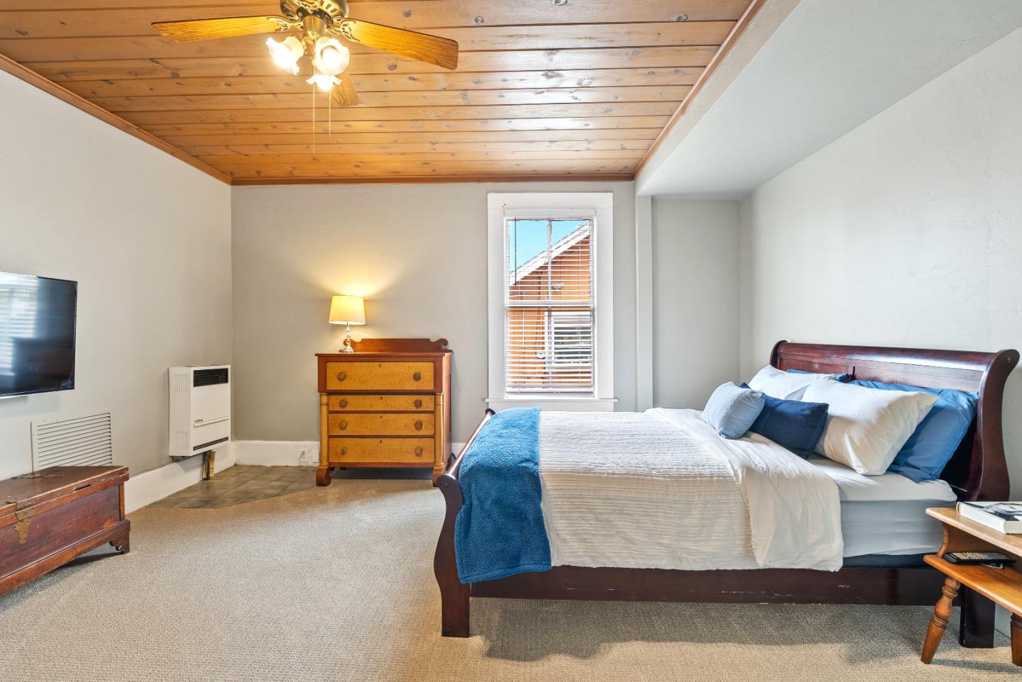 Detail Gallery Image 15 of 36 For 148 Mason St, Santa Cruz,  CA 95060 - 4 Beds | 2/1 Baths