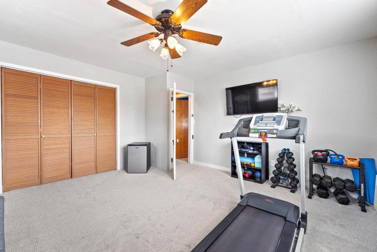 Detail Gallery Image 18 of 36 For 148 Mason St, Santa Cruz,  CA 95060 - 4 Beds | 2/1 Baths