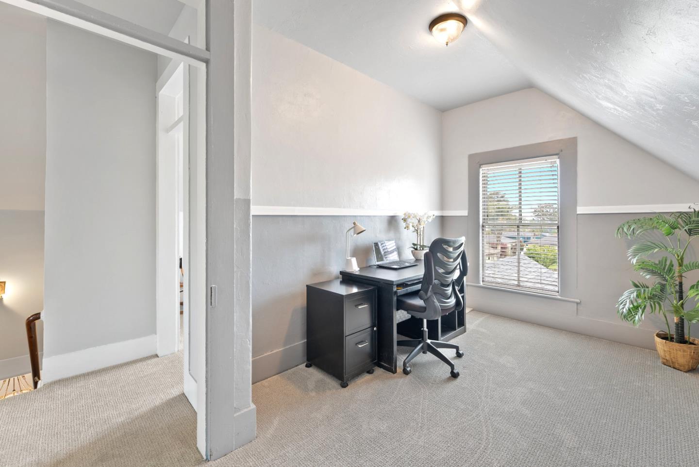 Detail Gallery Image 26 of 36 For 148 Mason St, Santa Cruz,  CA 95060 - 4 Beds | 2/1 Baths