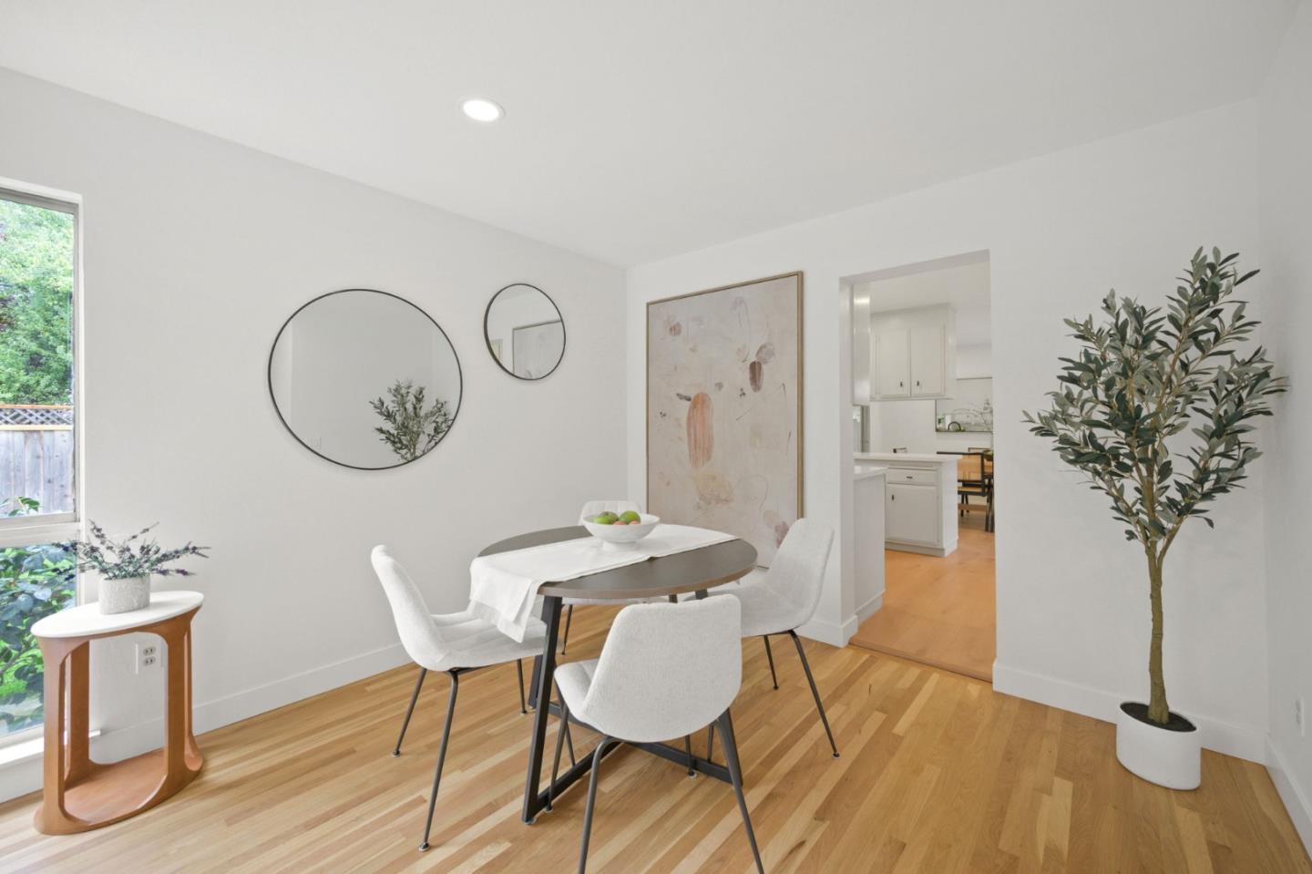 Detail Gallery Image 10 of 53 For 5589 Ora St, San Jose,  CA 95129 - 5 Beds | 2/1 Baths