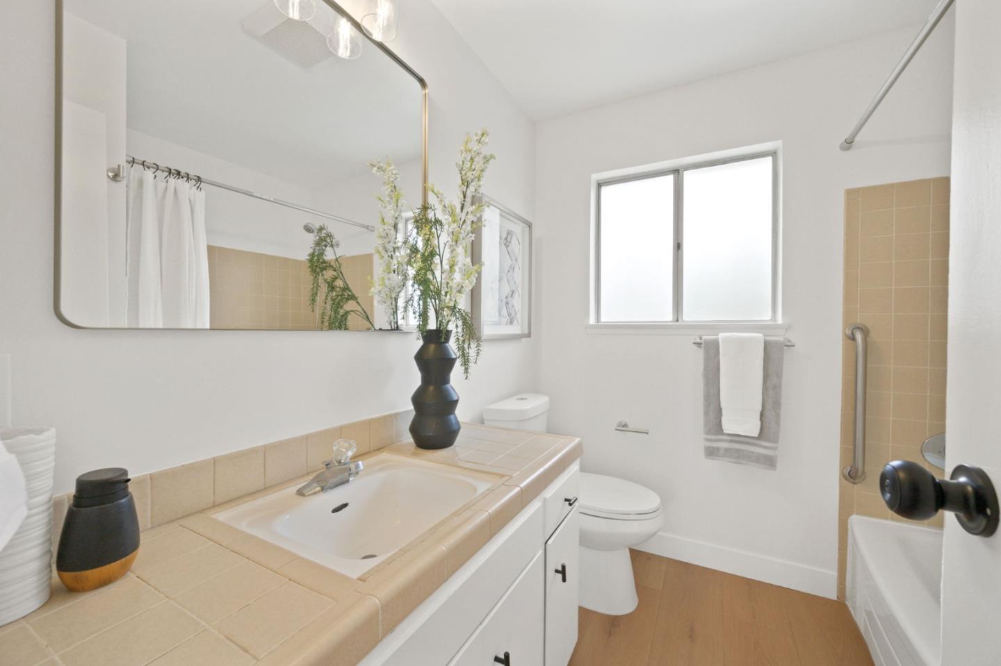 Detail Gallery Image 31 of 53 For 5589 Ora St, San Jose,  CA 95129 - 5 Beds | 2/1 Baths
